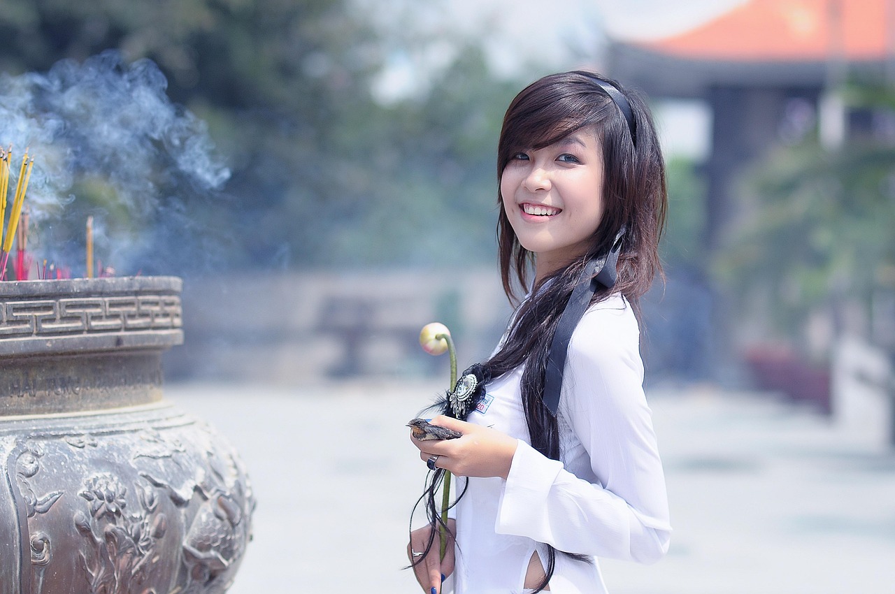 动漫美女怀孕现象，文化新议题与深度解读