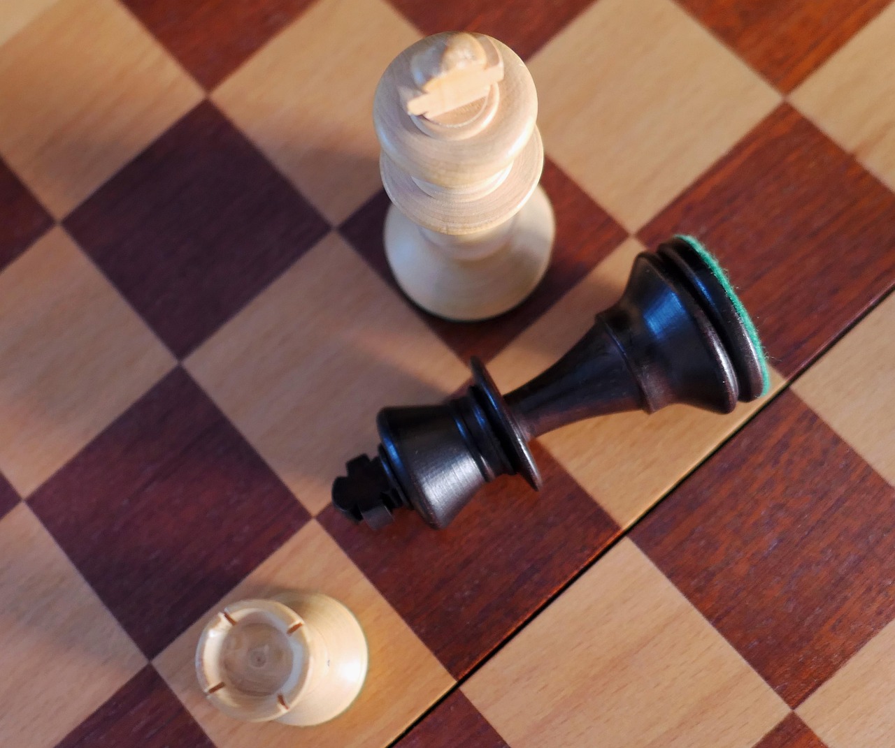 象棋比赛与棋具的魅力展现