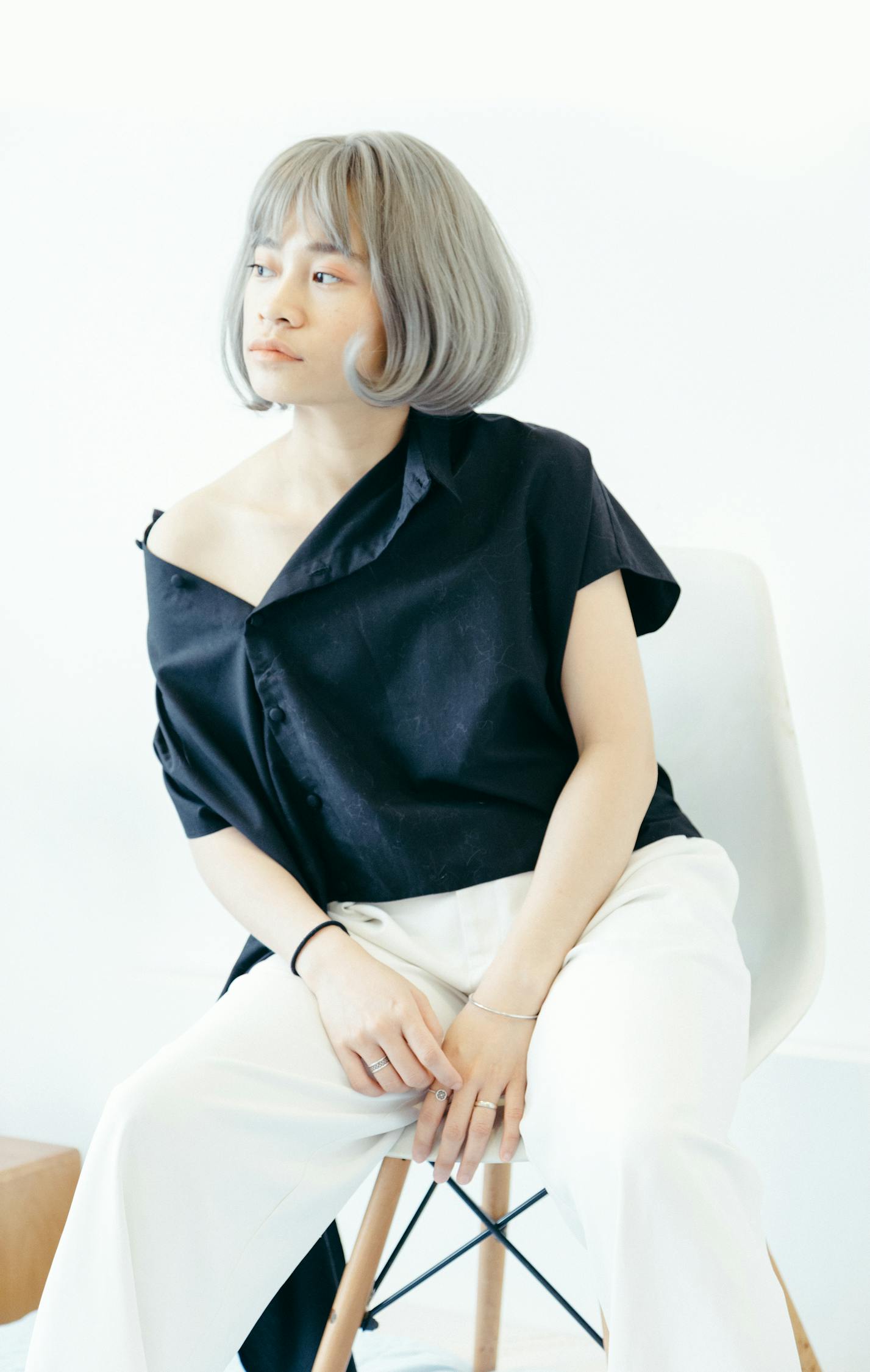 最新时尚女性风采，魅力与个性的完美交融