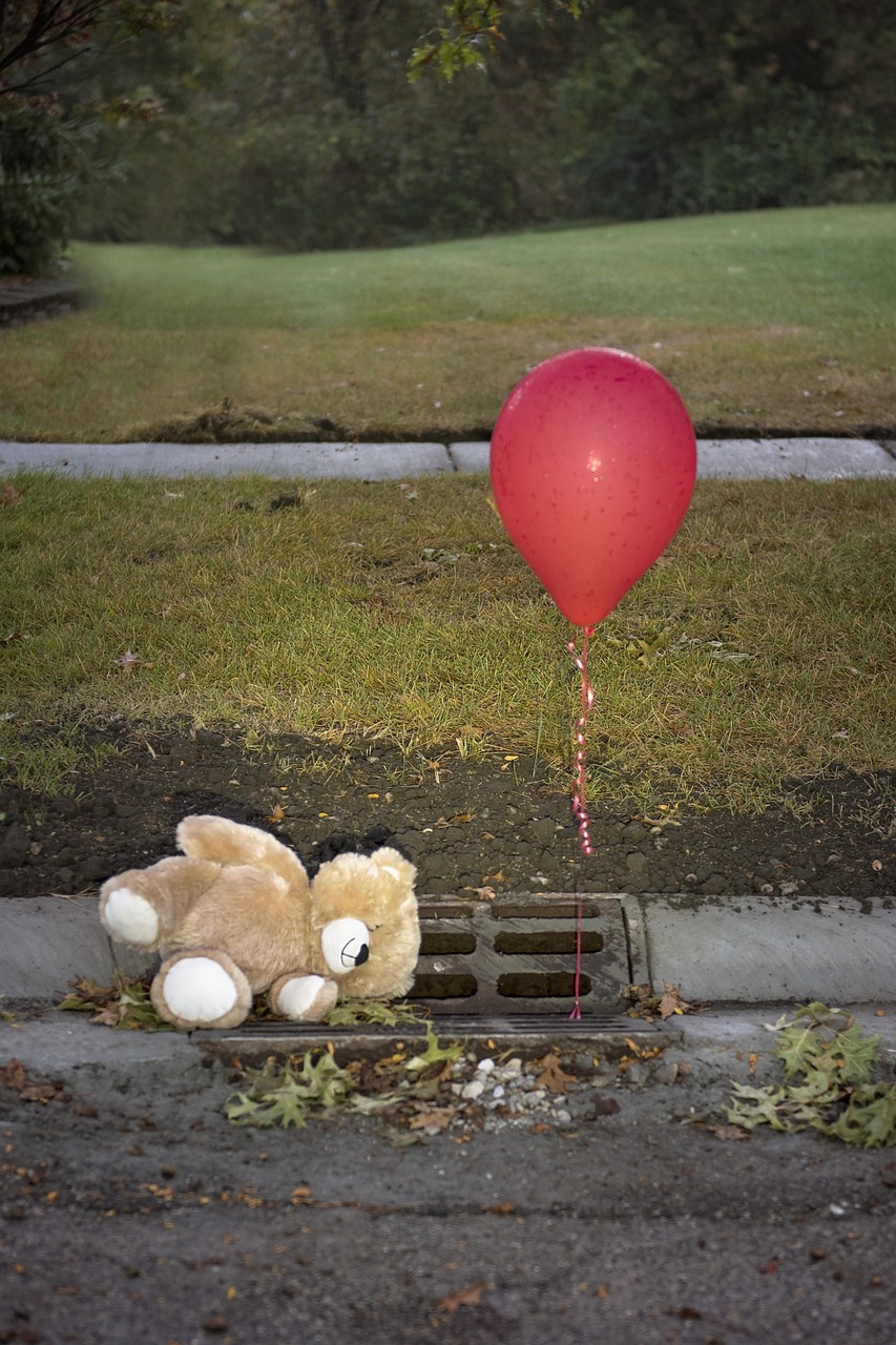 红色气球演员表及角色深度解读概述