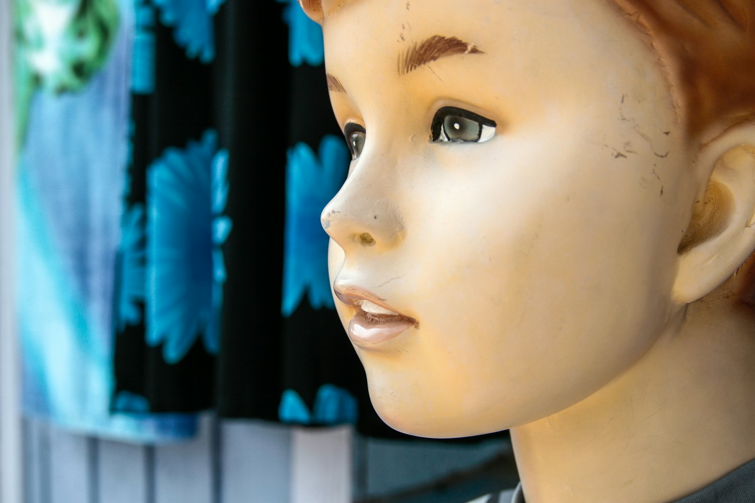 光环下的情感纠葛，明星爱情故事探索