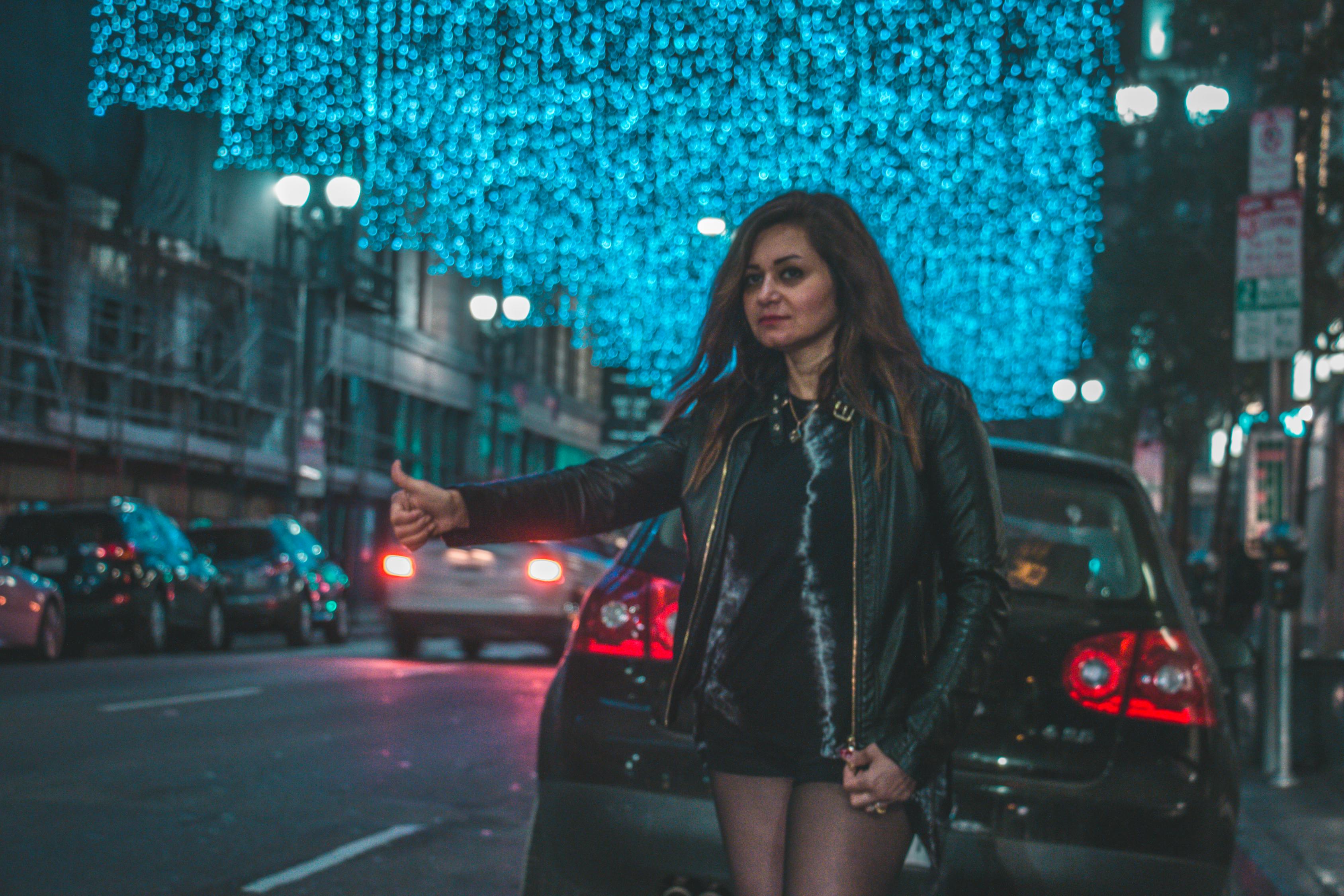 Title: 魅力四溢的歌唱比赛盛宴,The Allure of the Singing Competition