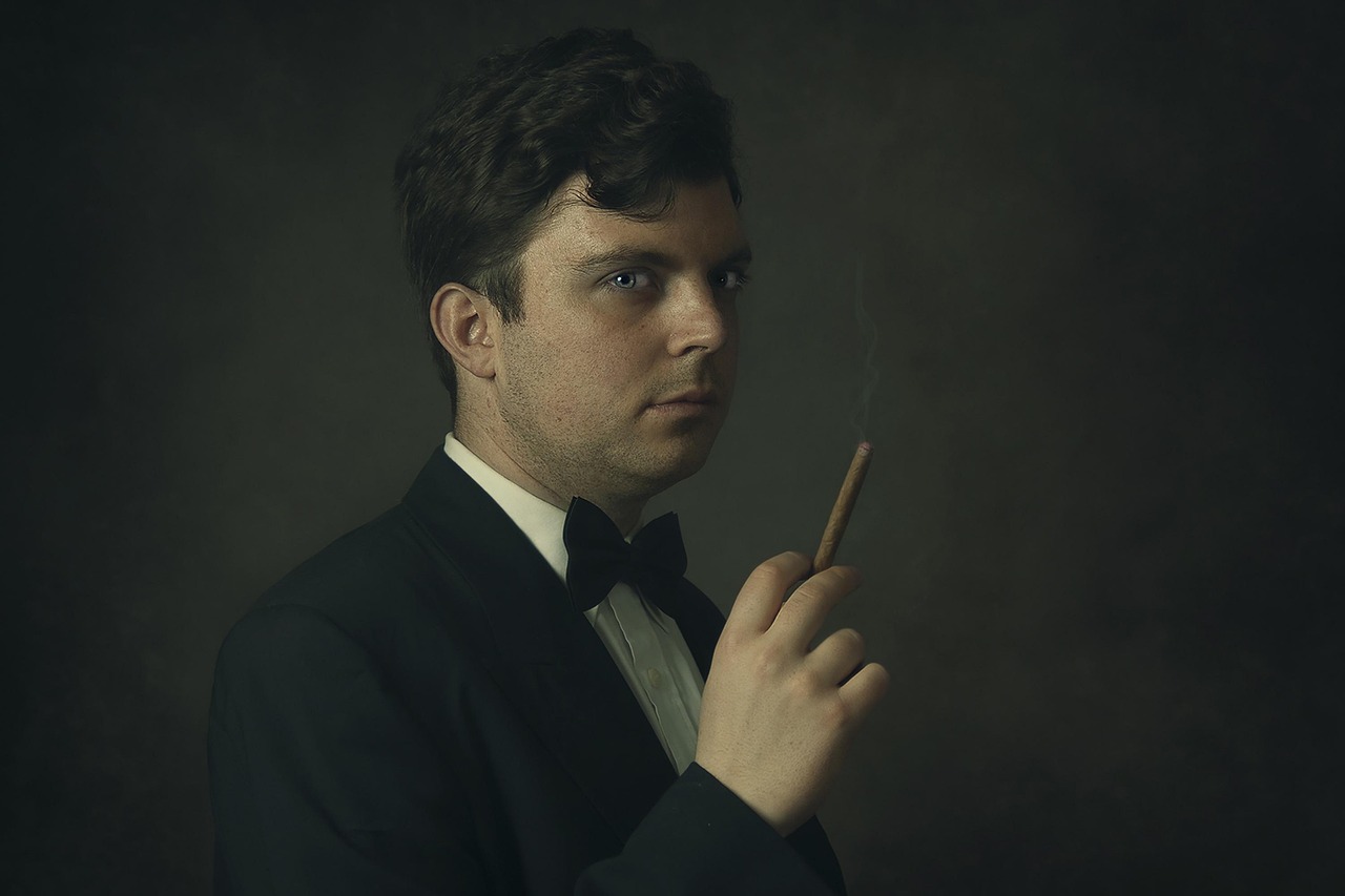 宋佳伦,星光熠熠的影视新星演员