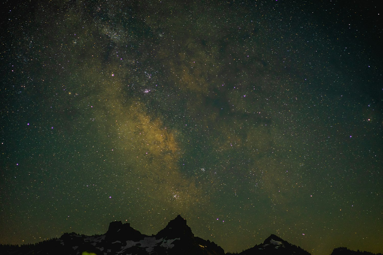 星云演员,闪耀星空的璀璨之星之旅