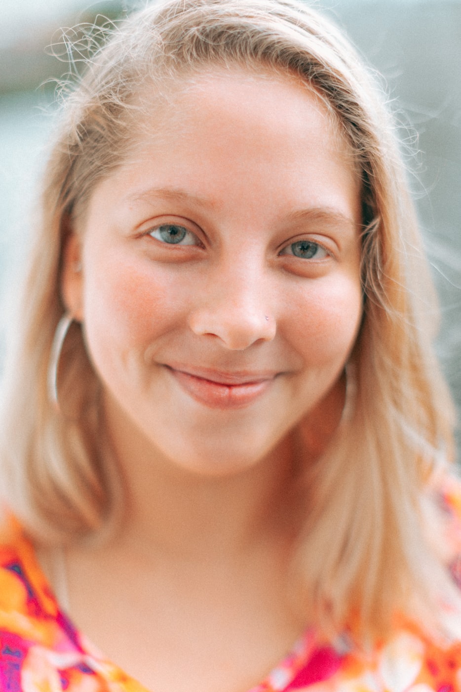 大小眼女明星的独特魅力展现