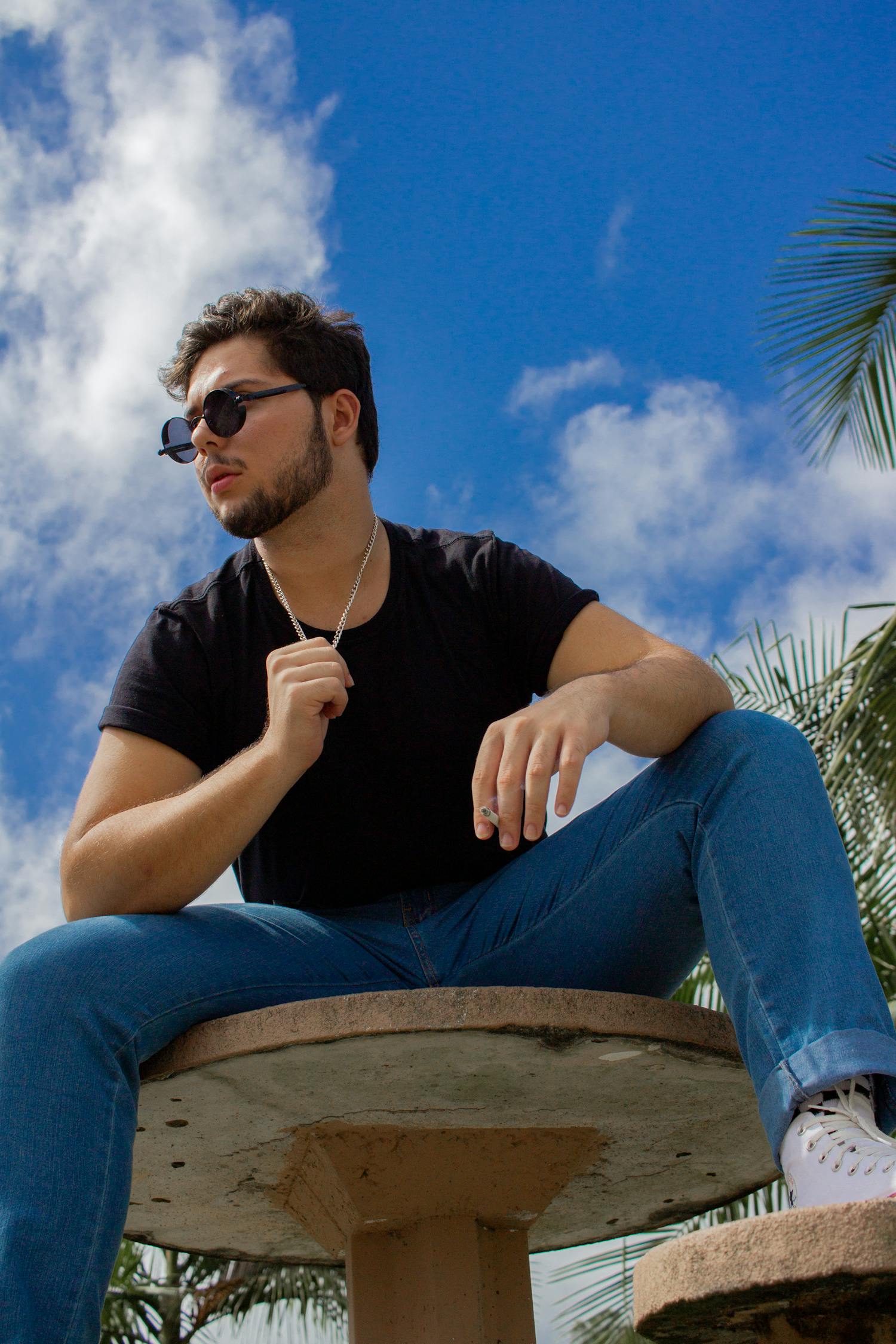 三十岁的男明星,黄金时代的闪耀人生