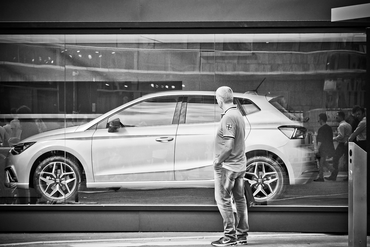 最新凯美瑞报价及性能详解，全方位了解凯美瑞价格与性能特点