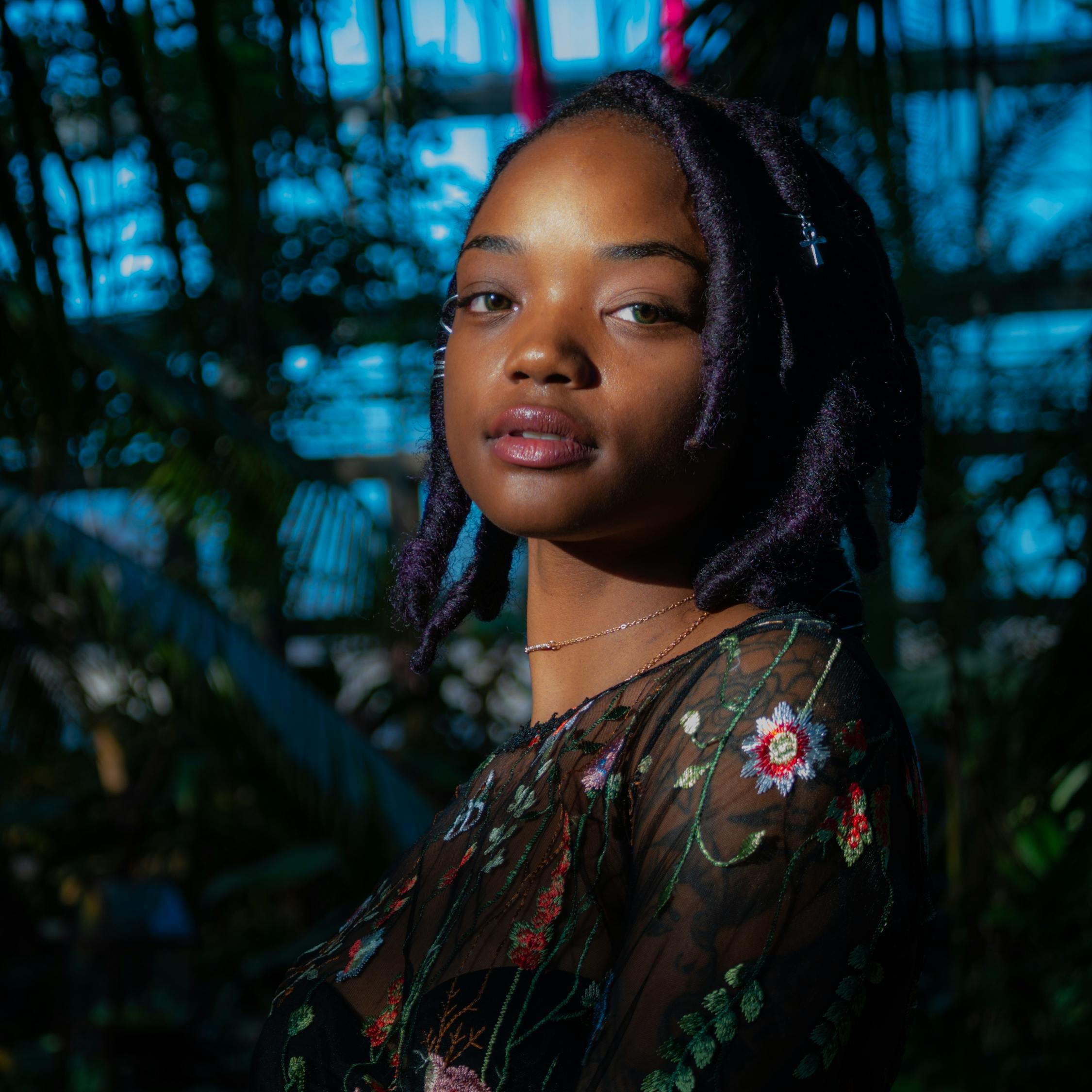 演员童蕾,魅力四溢,演绎无限可能