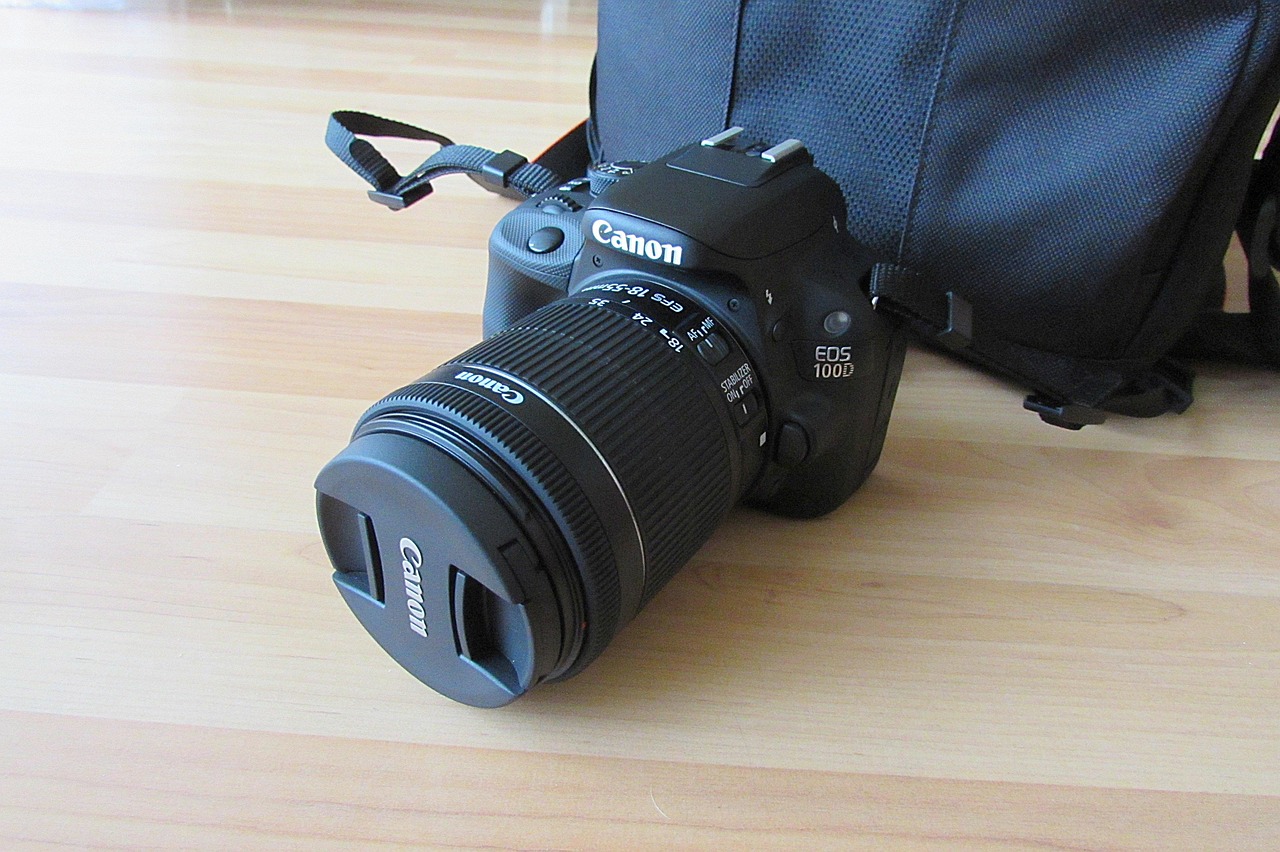 佳能EOS 600D单反相机价格解析及市场行情探讨