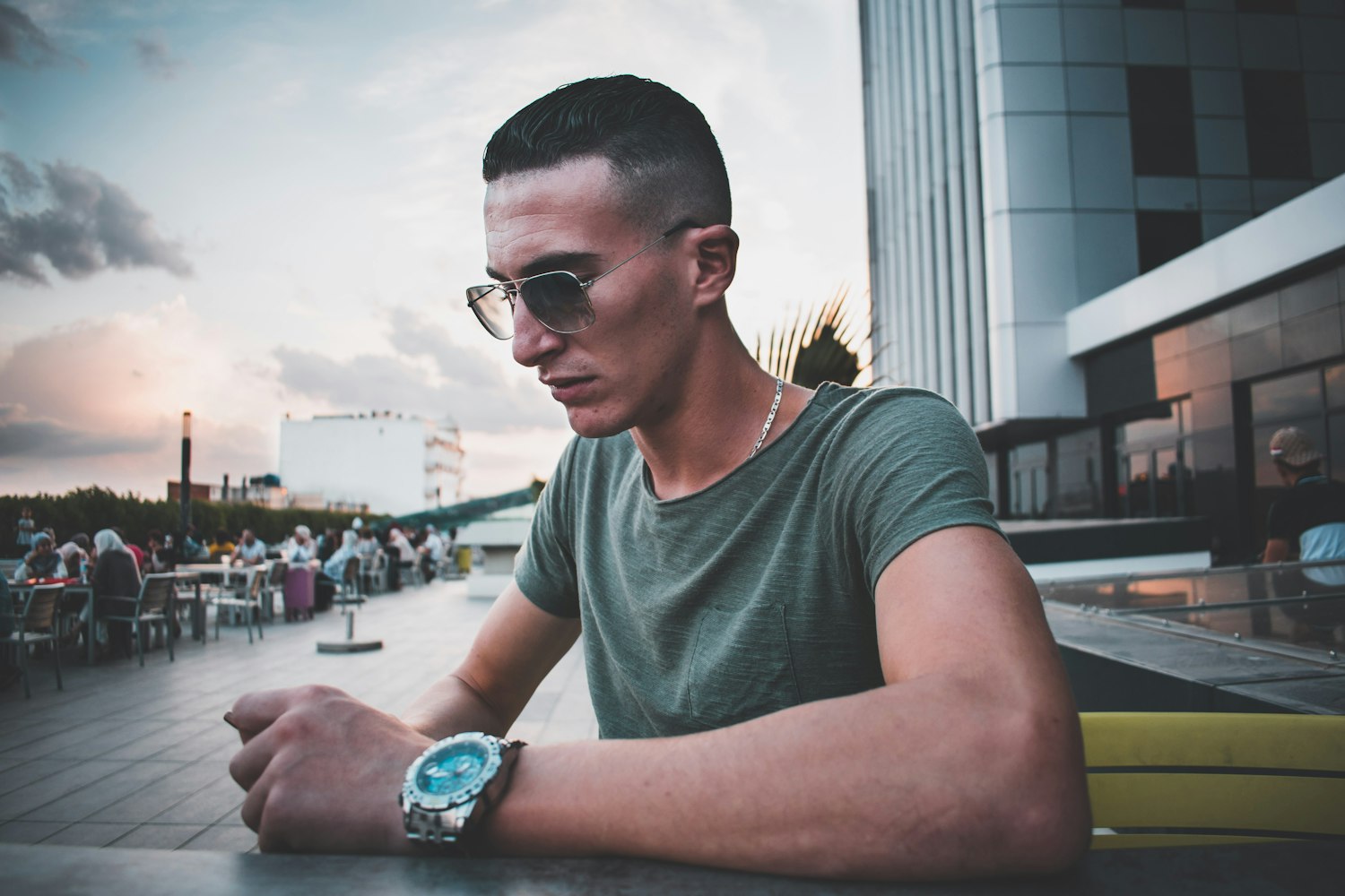 演员宋洋,演艺之路的璀璨之星