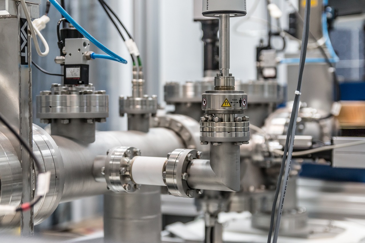 新冠疫情最新动态及全球抗击疫情的新进展与挑战概述