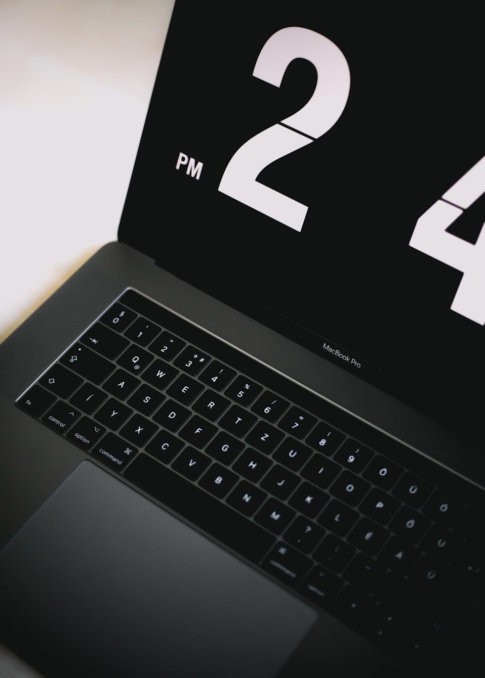 华硕新款笔记本，技术与设计的极致融合