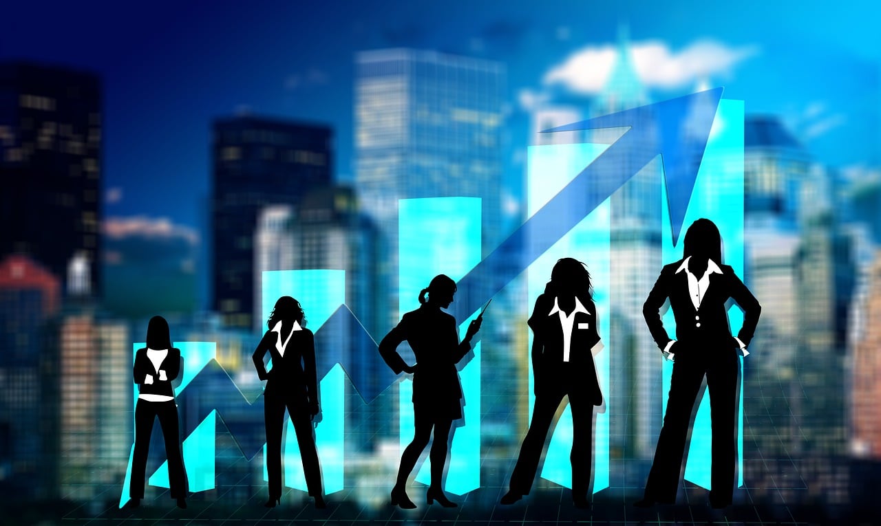 女总裁的全能兵王，铁血柔情与商业巅峰的交融最新章节更新速递