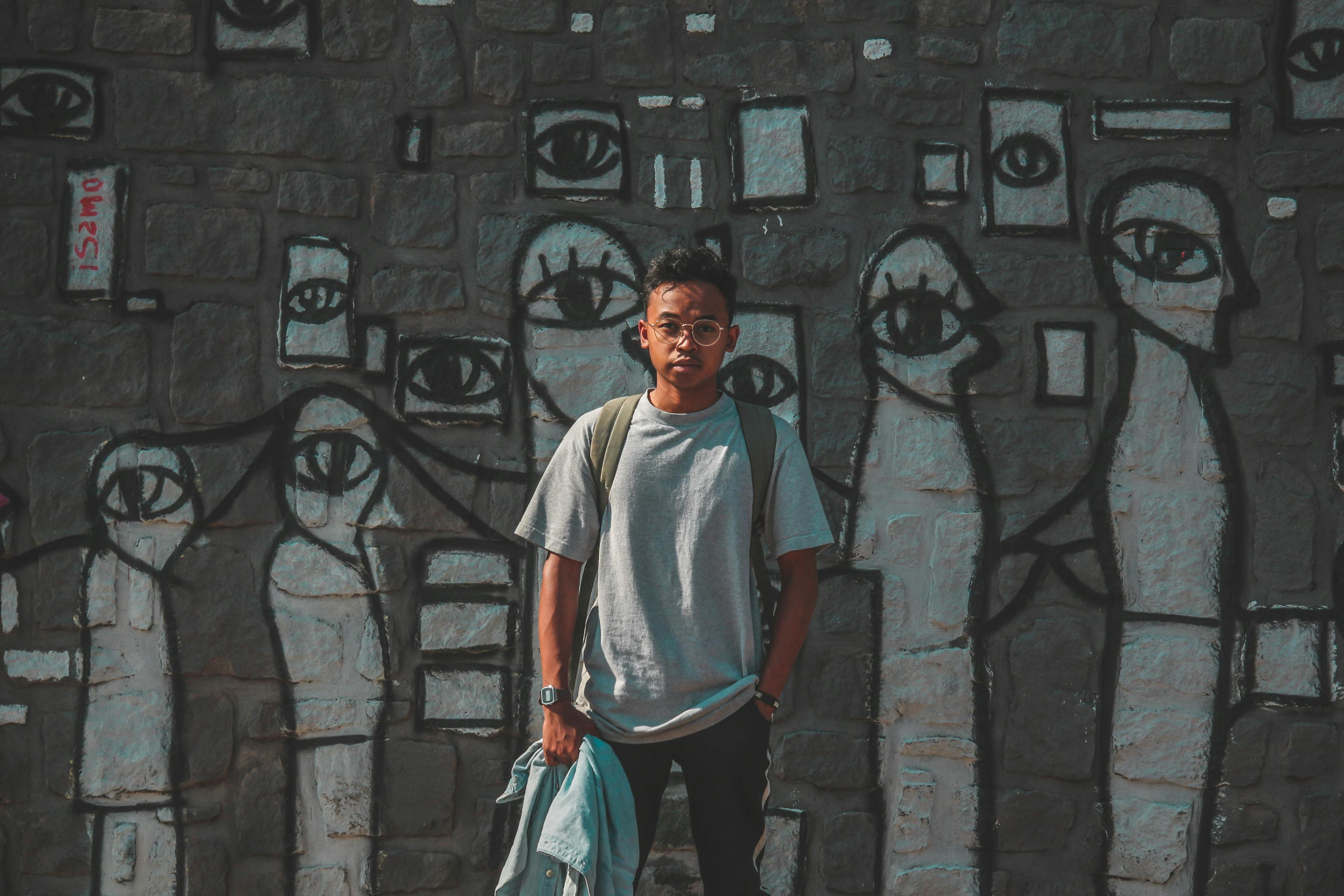 探究色彩在影视艺术中的独特魅力，色的电影探究分析