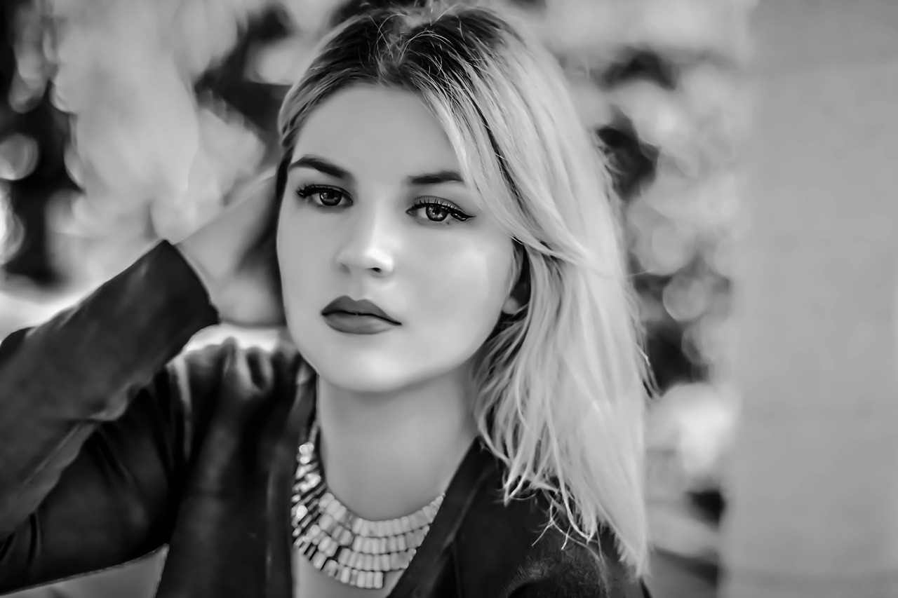 催眠控制下的女明星,探索神秘世界的未知之旅