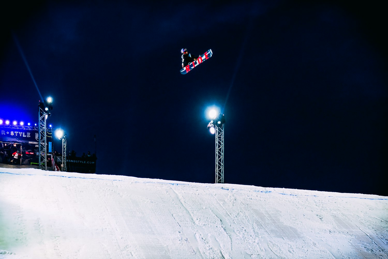 WIB比赛,激情与创新并存的舞台展示才华与创意的较量