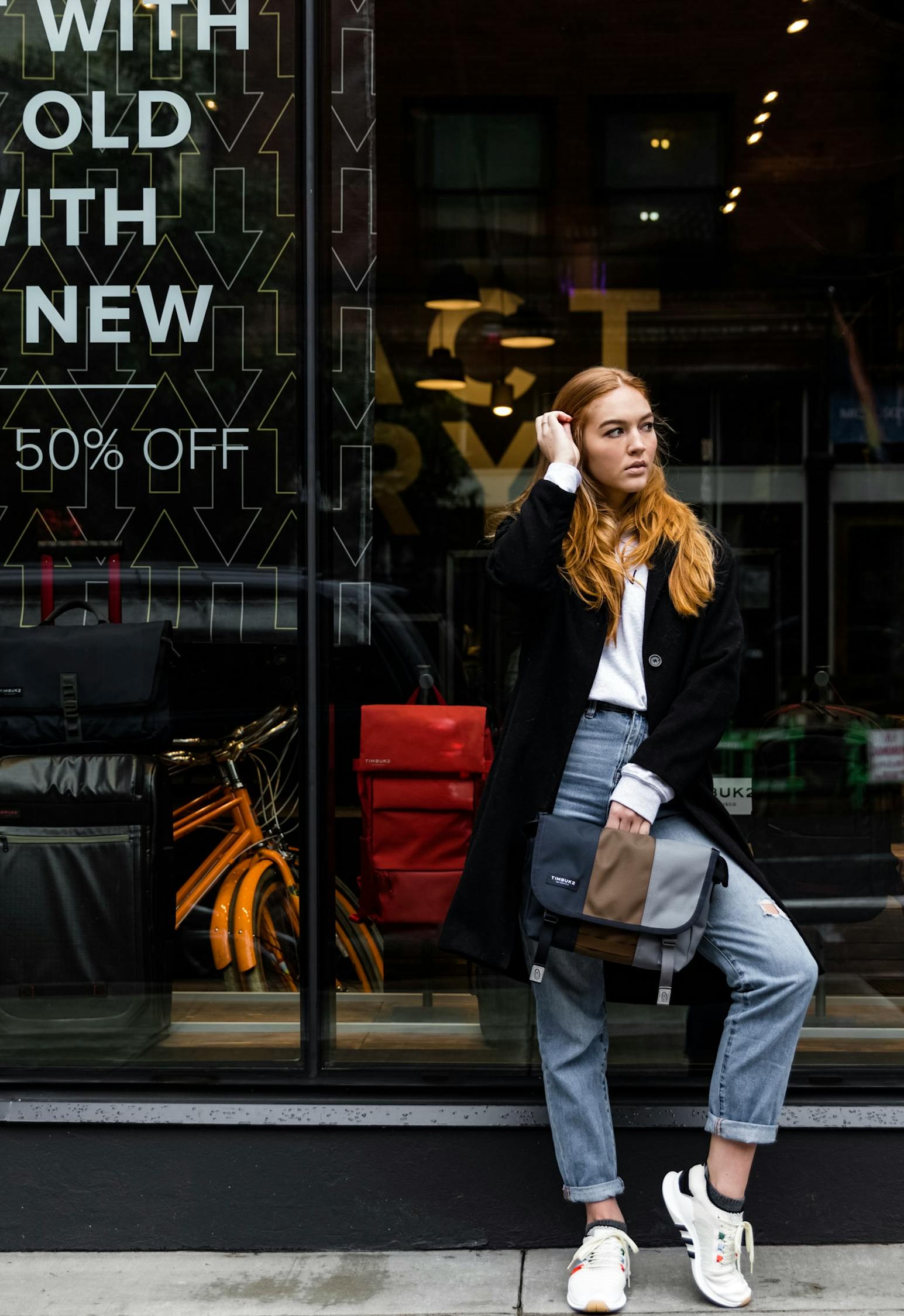 探寻演艺之路的魅力，卜演员的成长故事